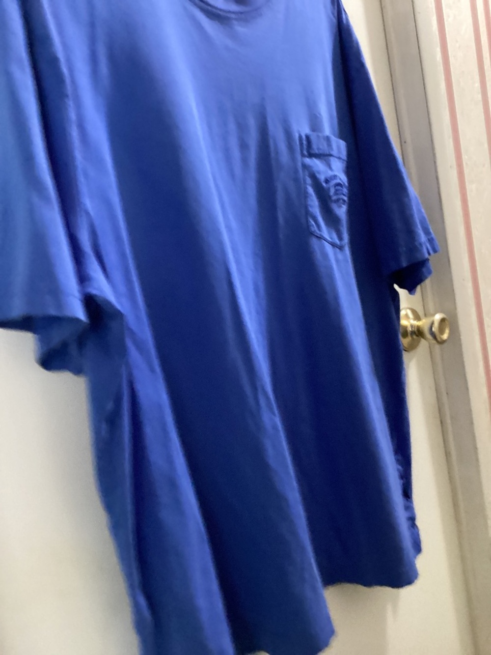 Tommy Bahama mens pocketed t-shirt size XXXl